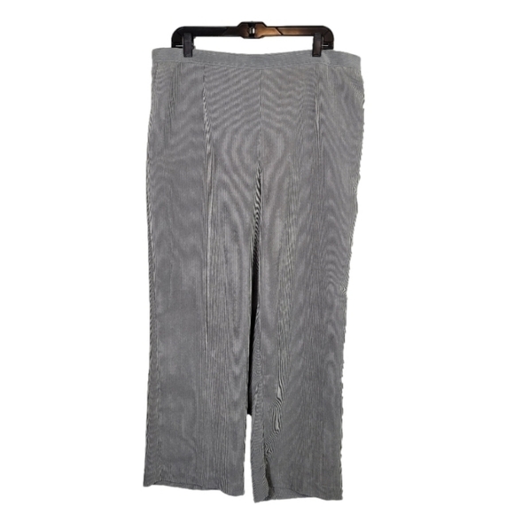 Alfred Dunner Woman Grey Corduroy Flat Front High Rise Pants / Slacks - Size 18W - Picture 1 of 13